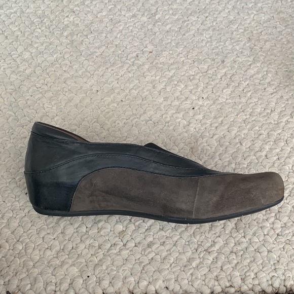 COPY - Earthies comfort walking loafer brown/black 7.5 - Picture 4 of 5